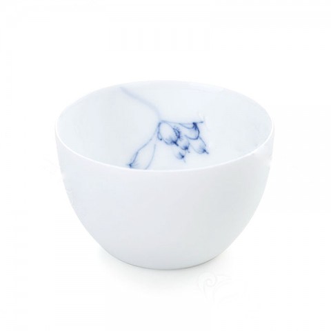 Blue and White Porcelain Cup-Lotus in Moon River