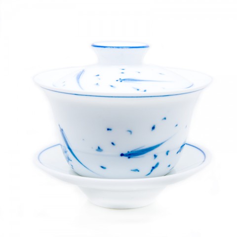 Blue and White Porcelain Gaiwan-Fishes Playing in Pond